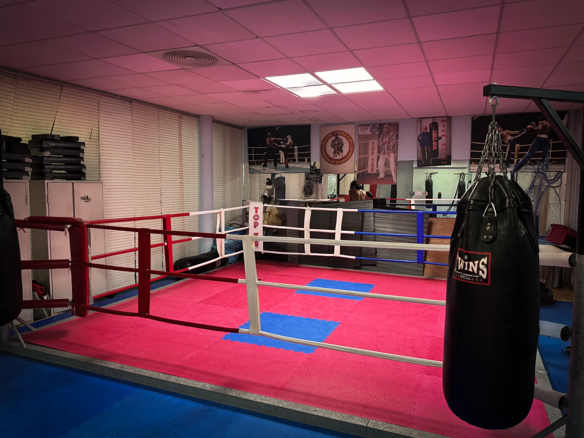 Boxring im Muay Thai Subyen Gym Berlin